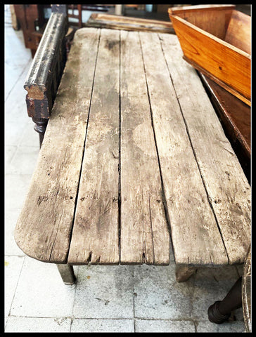 I.3533   MESA RÚSTICA