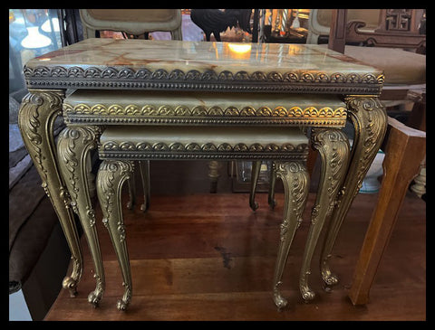 I.3901 MESAS NIDO DE ÓNIX Y BRONCE