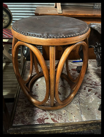 I.3925 PISO DE HAYA Y CUERO