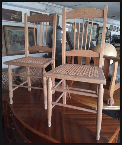 I.1785 2 SILLAS MADERA