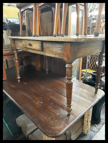 I.3566  MESA CHILENA CON CAJÓN