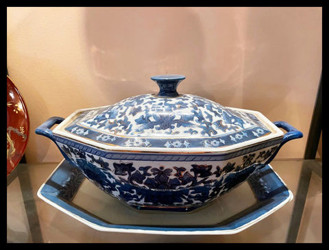 II.3249  GUISERA AZUL Y BLANCO