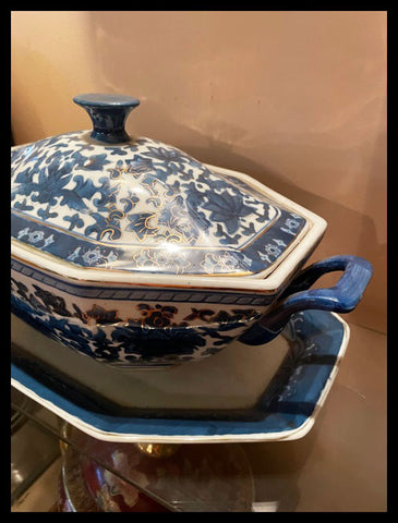 II.3249  GUISERA AZUL Y BLANCO