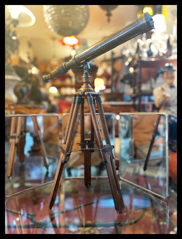 I.3583  TELESCOPIO CON TRÍPODE DE BARCO