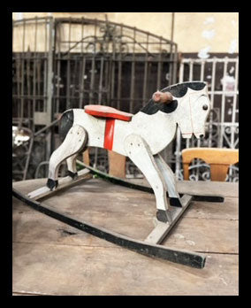 II.3585 BALANCINES DE MADERA