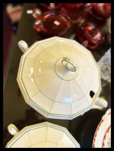 II.3267  PAR DE GUISERAS DE LOZA