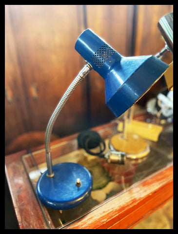 II.3270  LÁMPARA INDUSTRIAL DE MESA