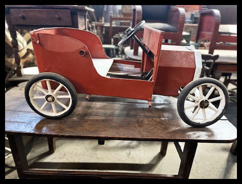 I.4057 AUTO ROJO DE NIÑO