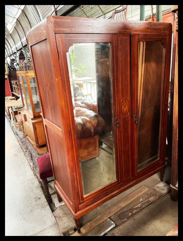 I.3597  ROPERO DOBLE ESPEJO