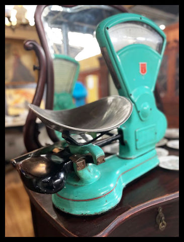 II.3283  PESA DE ABANICO