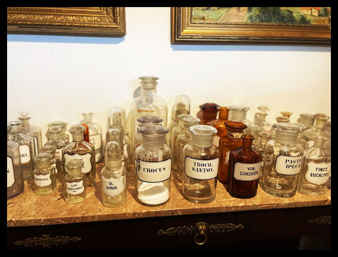 II.3306 FRASCOS FARMACIAS