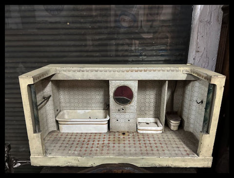 II.3491 MAQUETA DE BAÑO