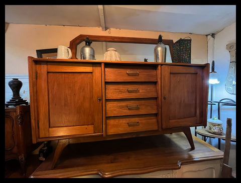 I.3927 MUEBLE SÓNICO