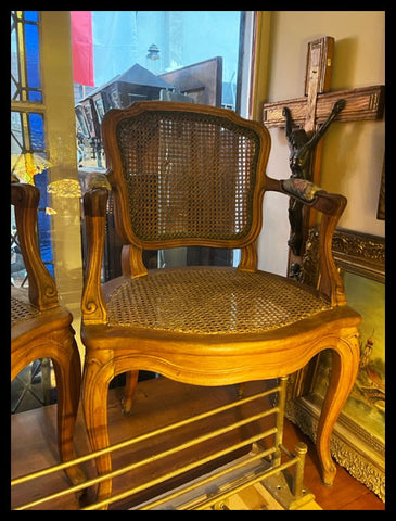 I.4066 PAR DE SILLAS LUIS XV ENJUNCADAS