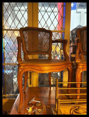 I.4066 PAR DE SILLAS LUIS XV ENJUNCADAS