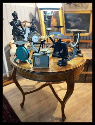 I.3682 MESA DE JUEGO REDONDA