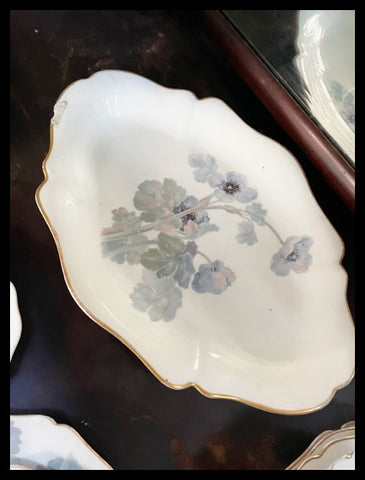 II.3341 JUEGO DE PLATOS LIMOGES PARA GATH Y CHÁVEZ