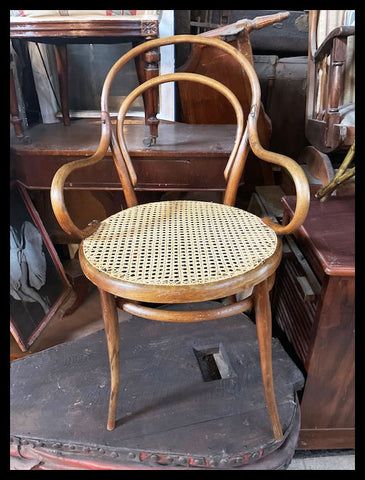 II.3344 SILLÓN VIENA