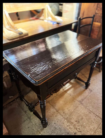 I.3704 ESCRITORIO NEGRO