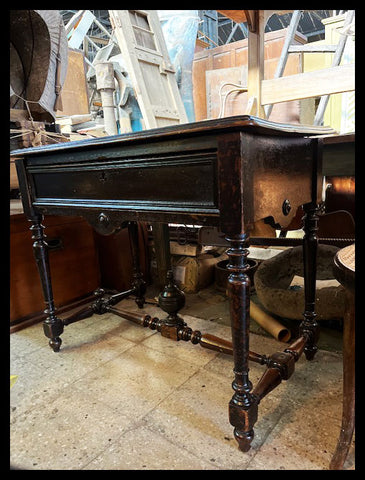 I.3704 ESCRITORIO NEGRO