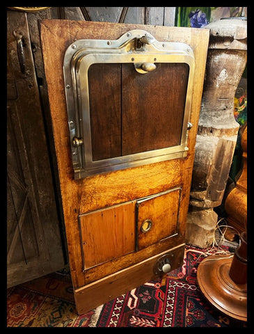 I.3706 ANTIGUO LAVAMANOS DE TRENES