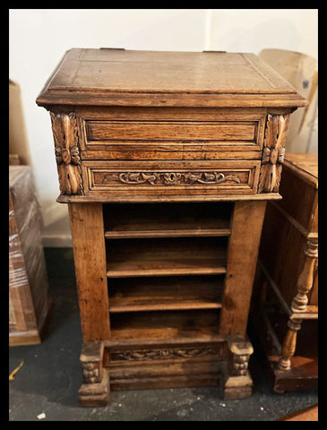 I.3707 ANTIGUO MUEBLE DE FARMACIA