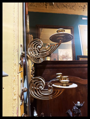 II.3368 PAR DE APLIQUÉS DE PIANO