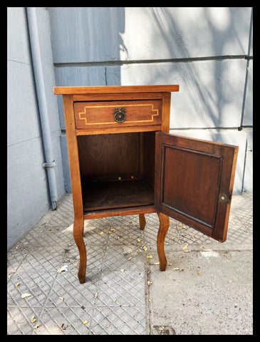 I.3719 VELADOR CHILENO ALTO