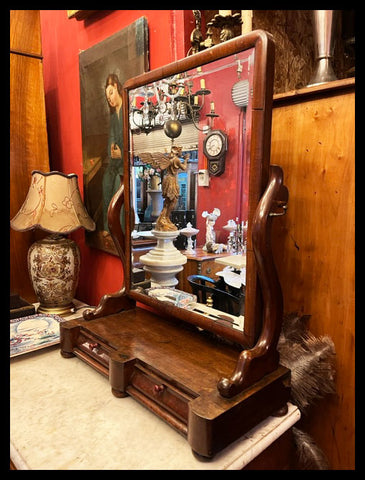 II.3390 ESPEJO INGLÉS DESOBREMESA