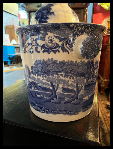 II.3391 JARDINERA AZUL Y BLANCO