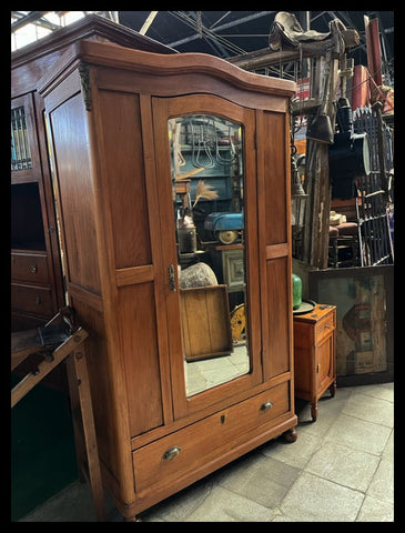 I.3781 ROPERO DE UNA PUERTA