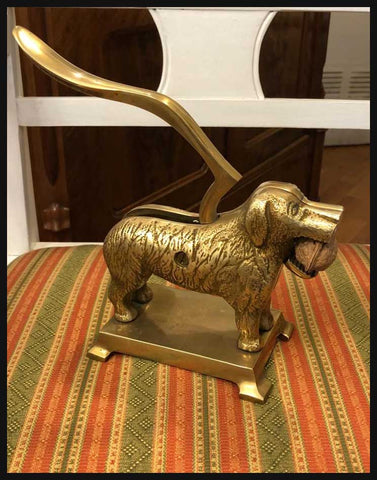 II.2120 CASCANUEZ DE PERRO