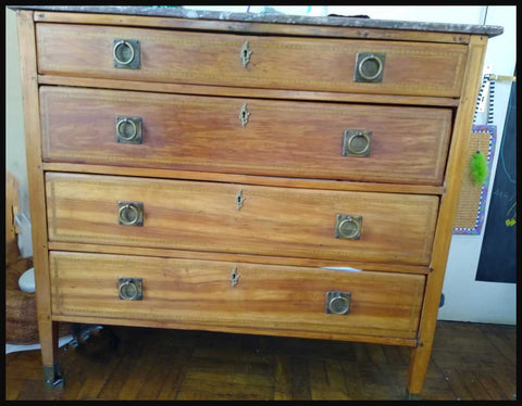 I.1904 CÓMODA CON MÁRMOL REPARADO