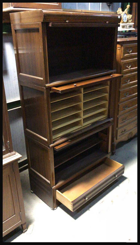 I.1915 MUEBLE TIPO THOMPSON