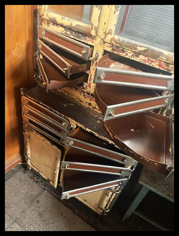 I.4097 MUEBLE DE DENTISTA