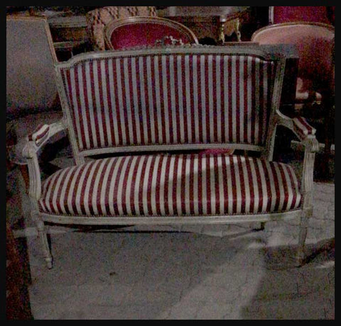 I.1918 JUEGO SOFÁ Y DOS SILLONES LUIS XVI