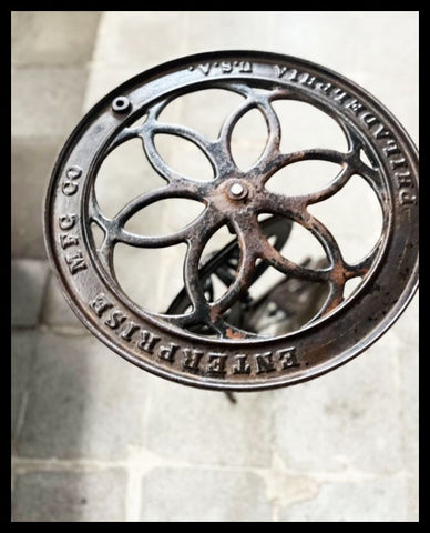 I.4100 MESITA DE FIERRO