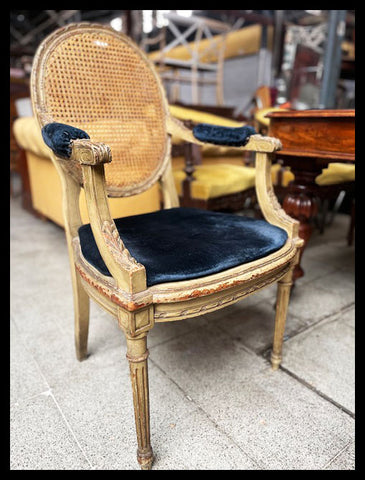 I.4105 PAR DE SITIALES MEDALLÓN DE JUNCO Y FELPA