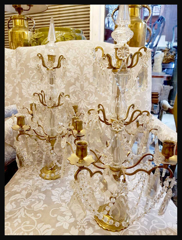 II.2424 PAR DE GIRANDOLES