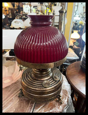 II.3610 LÁMPARA DE BRONCE Y TULIPA ROJA