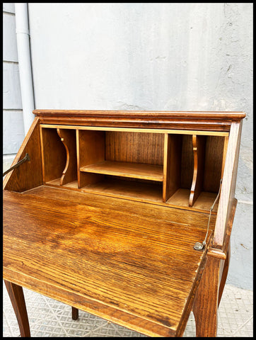 I.3760 SECRETAIRE