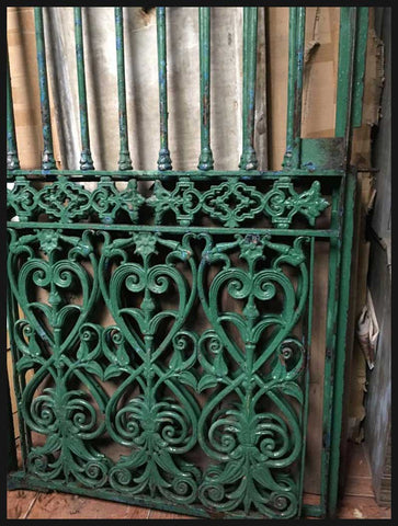 II.2429 PAR DE REJAS DE FIERRO VERDE