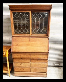 I.4117 MUEBLE THOMPSON