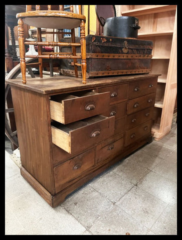 I.4138 MUEBLE DE 12 CAJONES