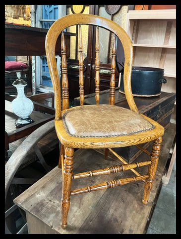 I.4139 SILLA DE ROBLE AMERICANO