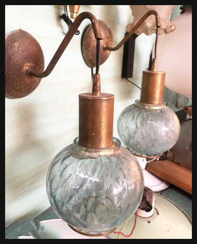 II.2195 PAR DE APLIQUÉS DE VIDRIO