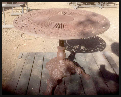 I.1950 MESAS DE FIERRO FUNDIDO