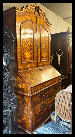 I.4151 GRAN BUREAU CON MARQUETERÍA