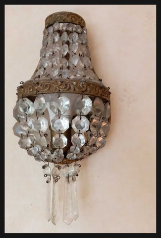 II.2458 PAR DE APLIQUÉS DE BRONCE Y CRISTAL