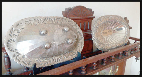 II.2459 PAR DE PLATOS DE PLATA